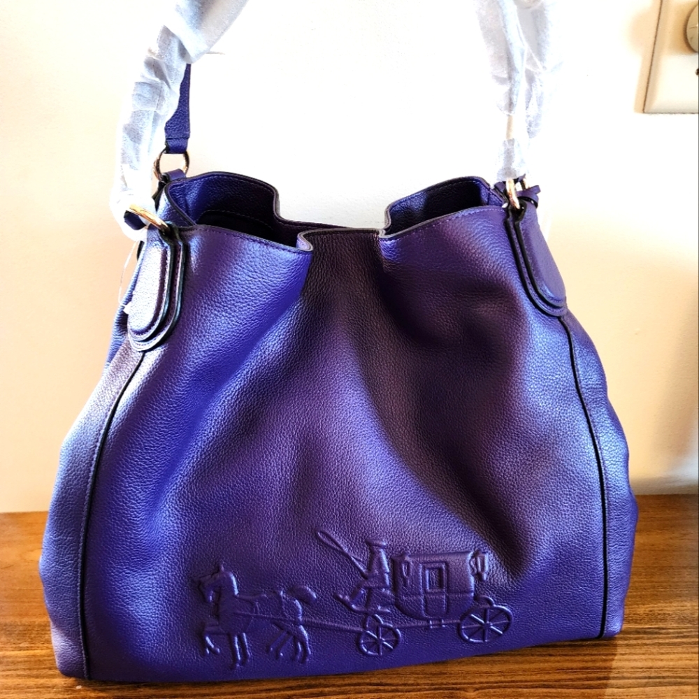 COACH EMBOSSED HORSE & CARRIAGE LARGE EDIE IN PEBBLE LEATHER - VIOLET